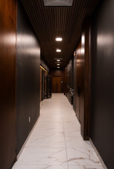 More Photos Of 320 Texas Ave, El Paso Office For Lease