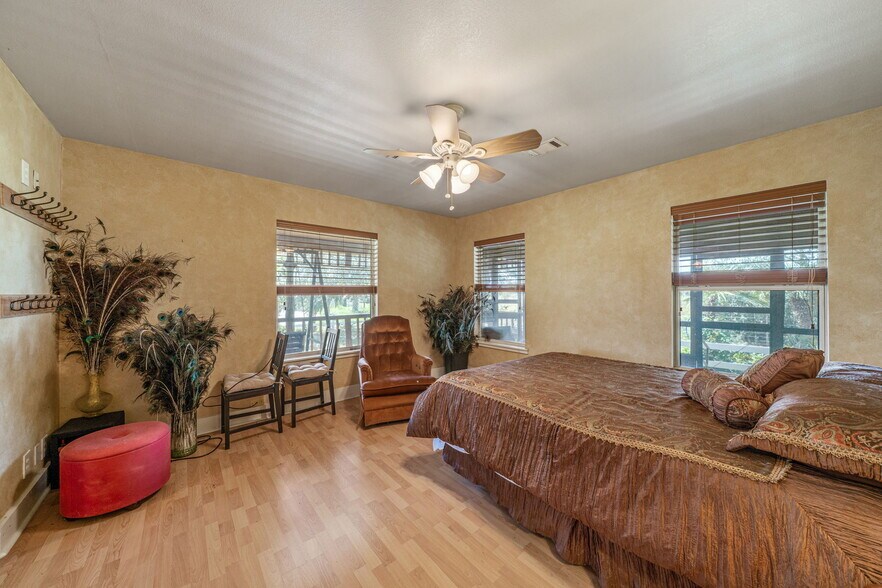 More Photos Of 1551 N Windy Knoll Dr, Devine Land For Sale