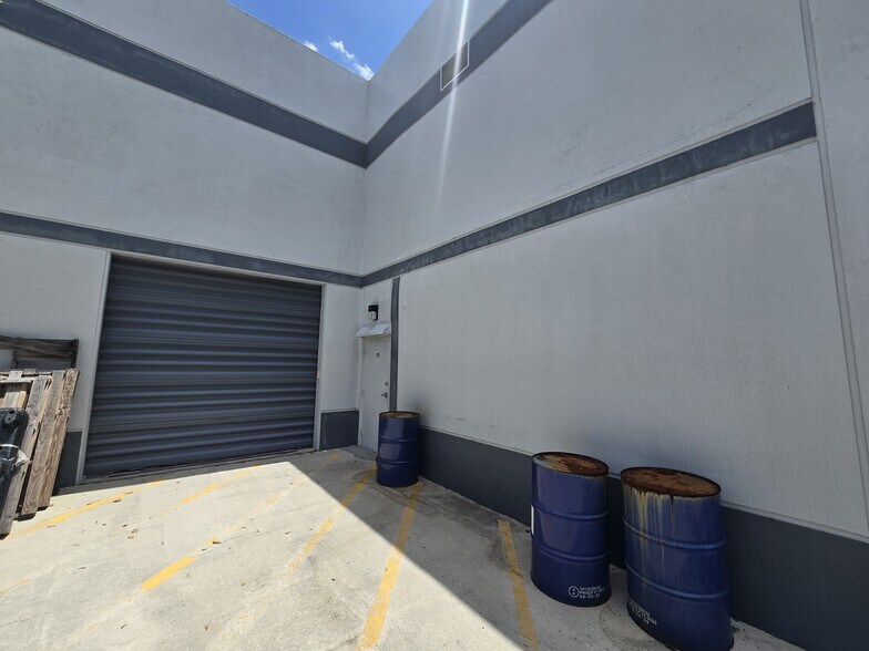 More Photos Of 3760-3788 NW 124th Ave, Coral Springs Light Distribution For Sale