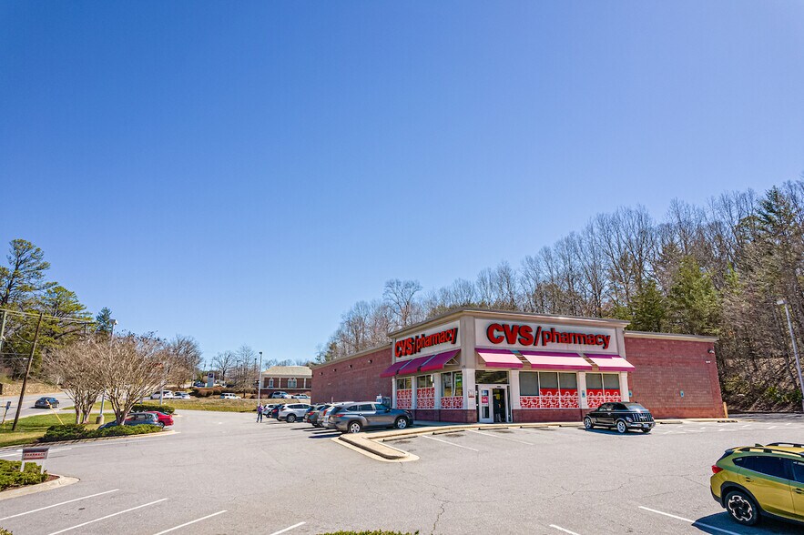 More Photos Of 425 W State St, Black Mountain Drugstore For Sale