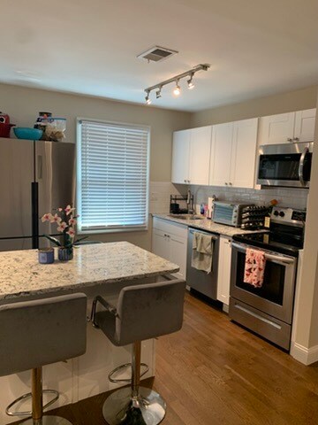 More Photos Of 35 Amboy Ave, Metuchen Medical For Sale