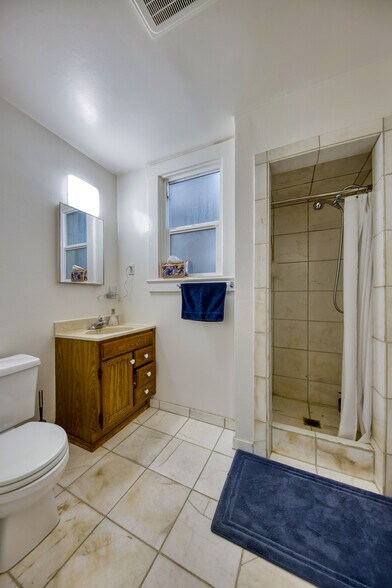 More Photos Of 574 3rd St, San Francisco Apartments For Sale
