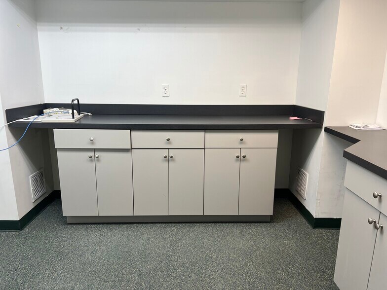 More Photos Of 85-89 W Main St, Meriden, Ct, Meriden Loft Creative Space For Lease