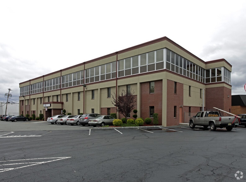 More Photos Of 265 US Highway 46, Totowa Office For Lease