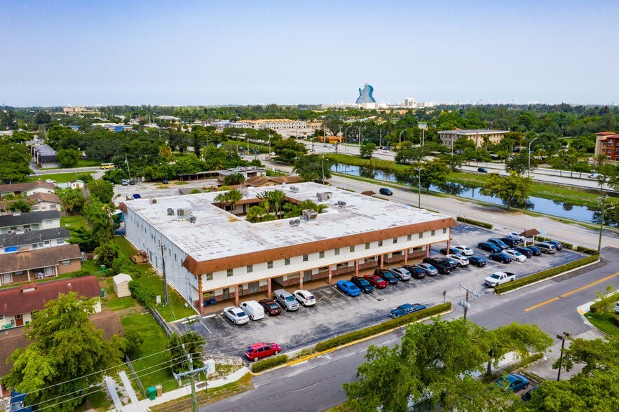 More Photos Of 6191 Orange Dr, Davie Loft Creative Space For Sale