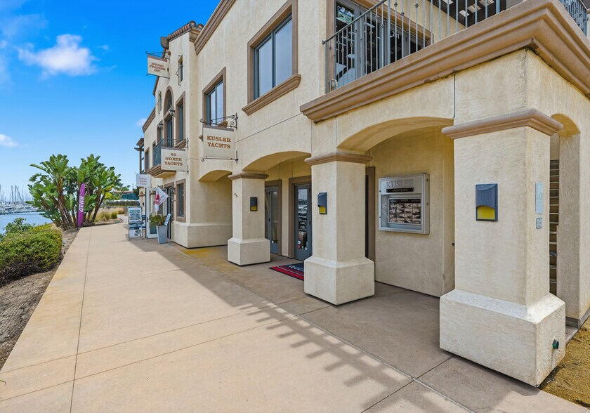 More Photos Of 1551 Shelter Island Dr, San Diego Hotel For Lease