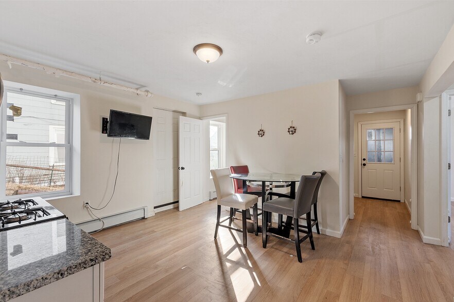 More Photos Of 13 Groton Pl, Worcester Apartments For Sale