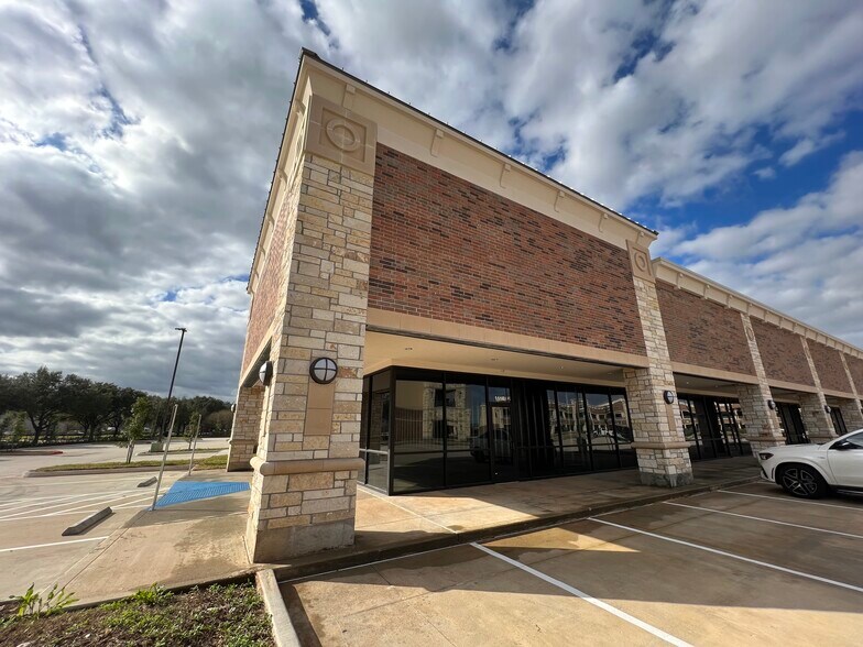 More Photos Of 4899 Highway 6, Missouri City Storefront Retail Office For Sale