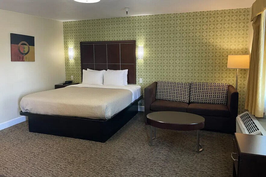 More Photos Of 514 N Vineyard Ave, Ontario Hotel For Sale