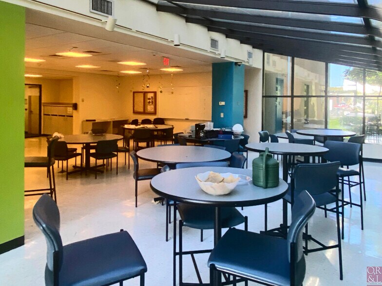 More Photos Of 389 John Downey Dr, New Britain Light Manufacturing For Sale