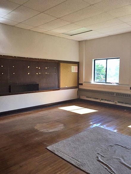 More Photos Of 305 W Elizabeth St, Stockbridge Schools For Sale