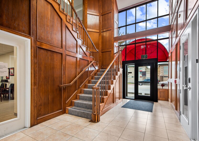More Photos Of 9324 Reseda Blvd, Northridge Office For Lease
