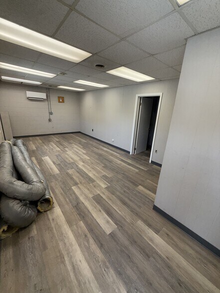 More Photos Of , Eden General Retail For Sale