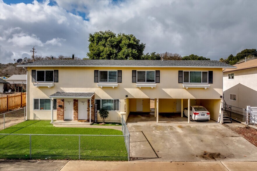 More Photos Of 2219 Oak St, Paso Robles Multifamily For Sale