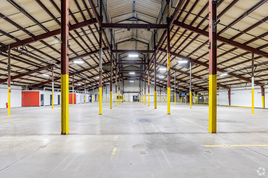 More Photos Of 10 Greenfield Rd, South Deerfield Unknown For Lease