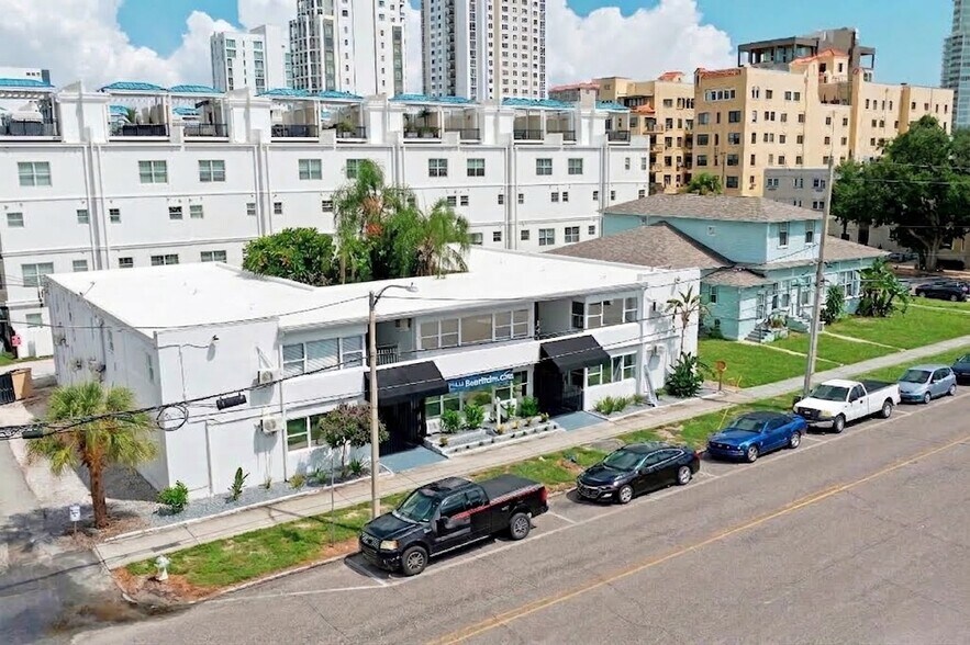Primary Photo Of 425 2nd St N, Saint Petersburg Apartments For Sale