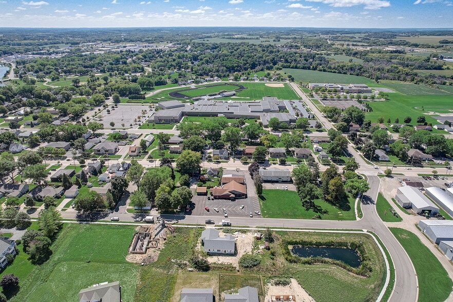 More Photos Of 711 W Racine St, Jefferson Restaurant For Sale