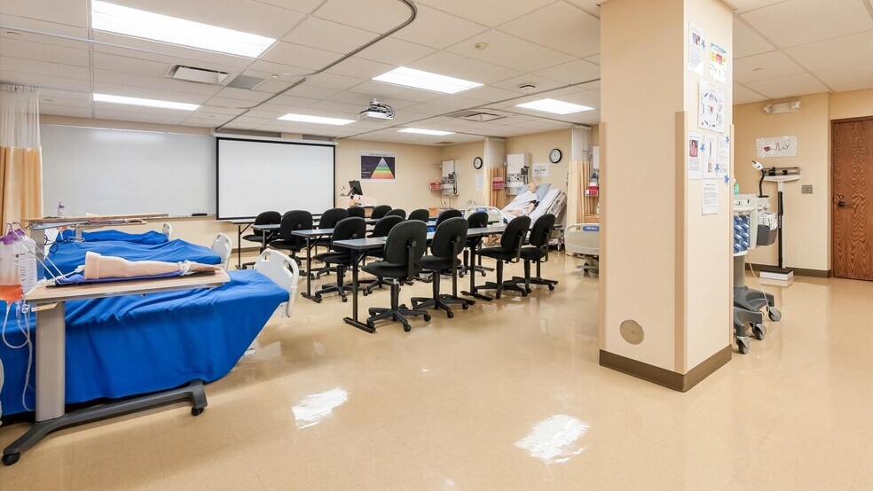 More Photos Of 200 N Whitewoman St, Coshocton Office For Sale