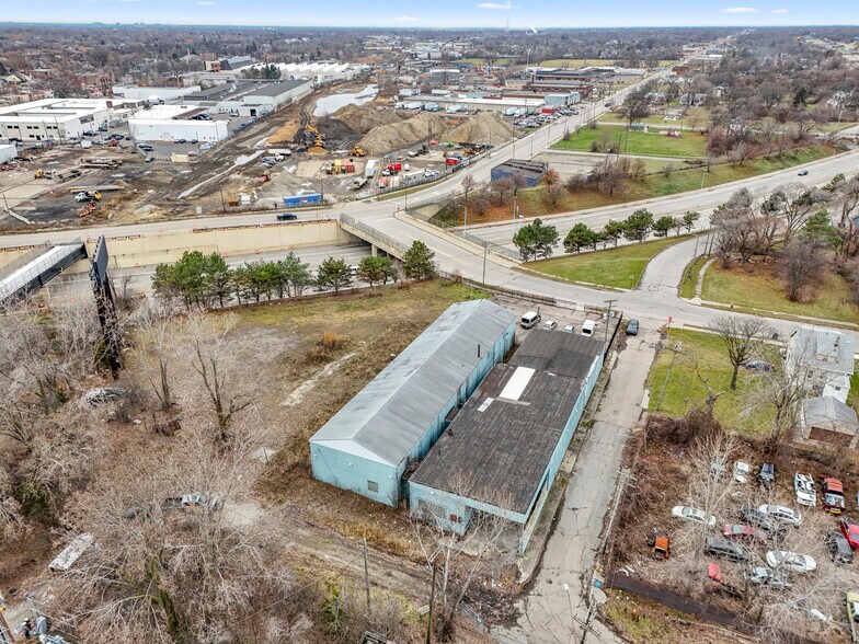 More Photos Of 15306 Rosa Parks Blvd, Detroit Warehouse For Sale