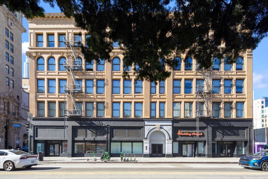More Photos Of 249-259 S Broadway, Los Angeles Apartments For Lease