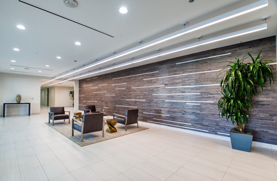 More Photos Of 2200 S Service Rd, Dallas Unknown For Lease