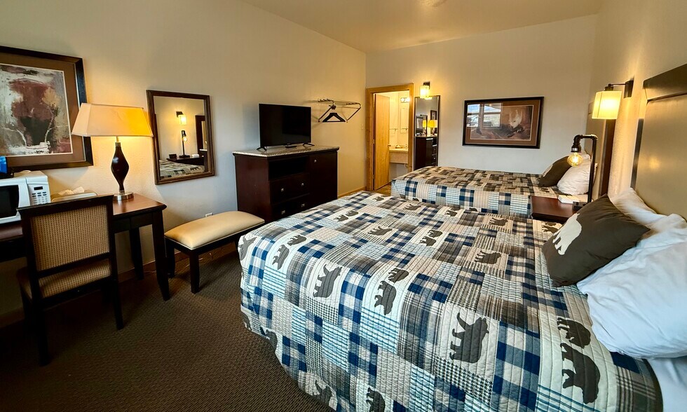 More Photos Of 244 W Yellowstone Ave, Cody Hotel For Sale
