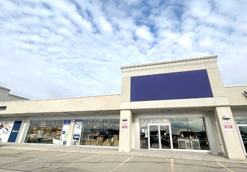 More Photos Of 500 Fairway Rd S, Kitchener Storefront For Lease