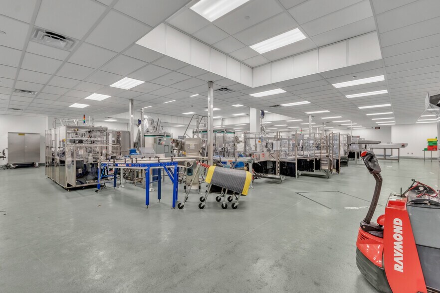 More Photos Of 65 Windham Blvd, Aiken Manufacturing For Sale