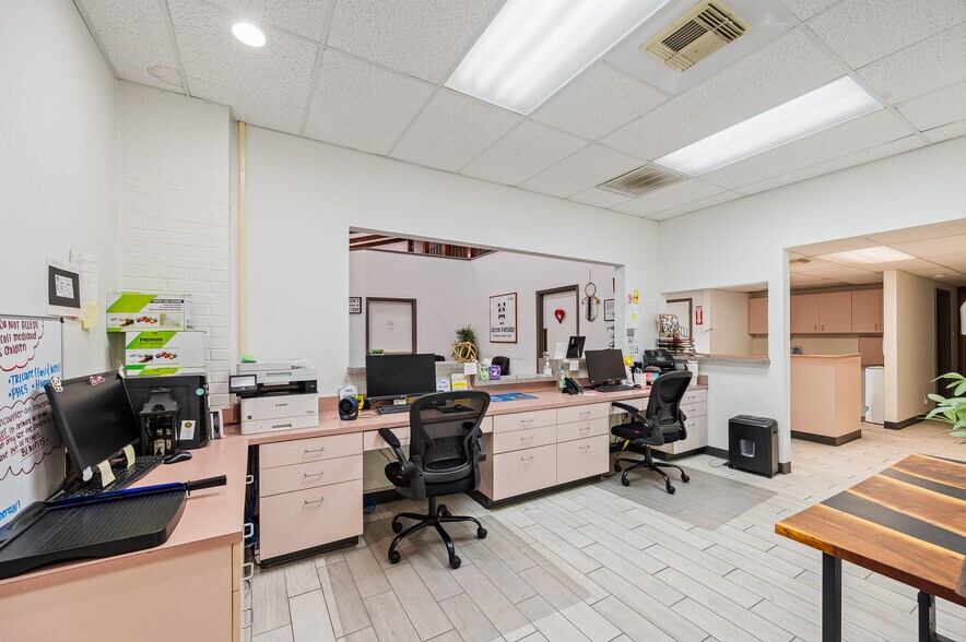 More Photos Of 3339 Fairview St, Pasadena Medical For Lease