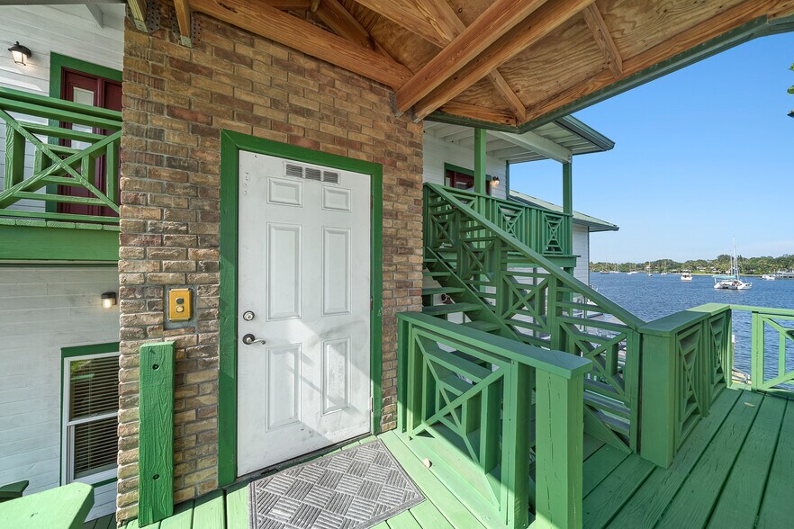 More Photos Of 973 N Harbor City Blvd, Melbourne Specialty For Sale