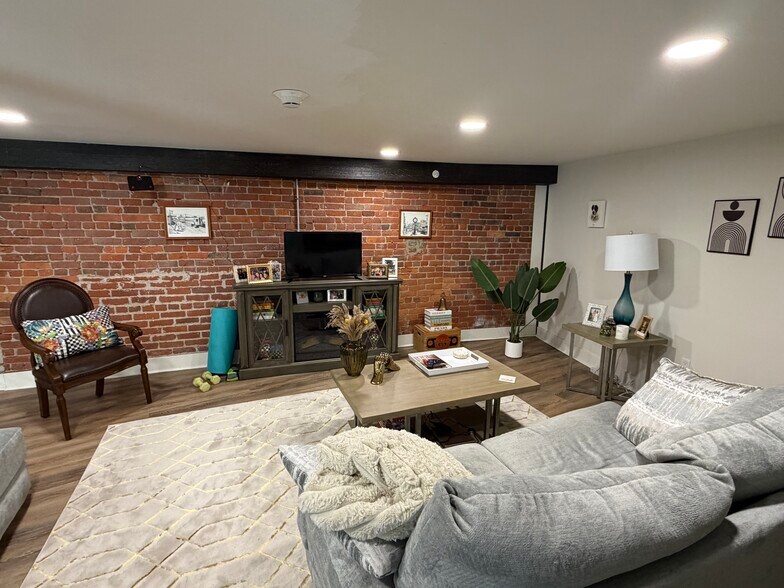 More Photos Of 151-157 N Main St, Pittston Apartments For Sale