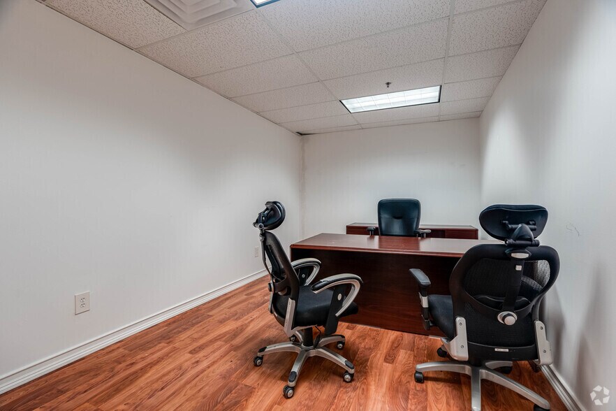 More Photos Of 181 New Rd, Parsippany Office For Lease