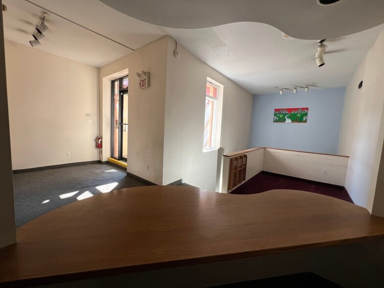 More Photos Of 301 Bainbridge St, Philadelphia Storefront Retail Residential For Lease