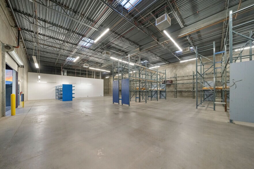 More Photos Of 1105 Aviation Dr, Lake Havasu City Manufacturing For Lease
