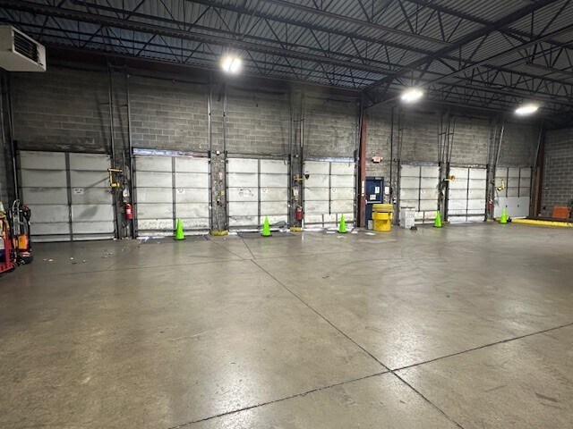 More Photos Of 300 Sonwil Dr, Buffalo Distribution For Lease