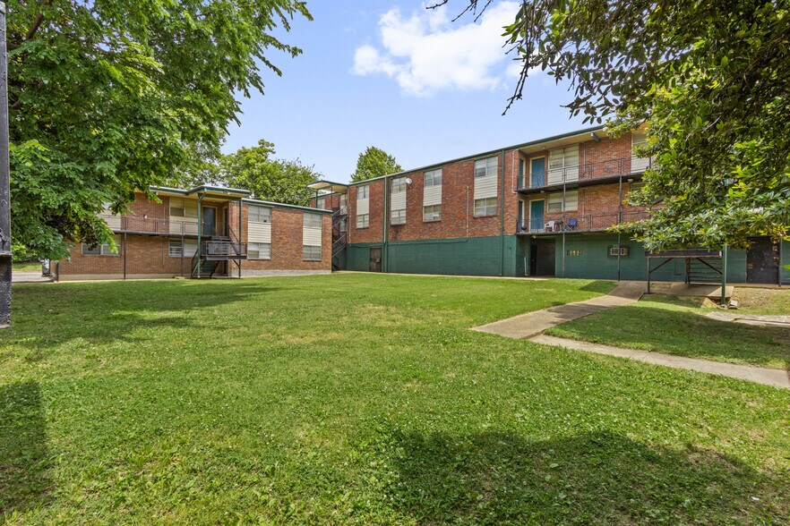 More Photos Of 2227 Airways Blvd, Memphis Apartments For Sale