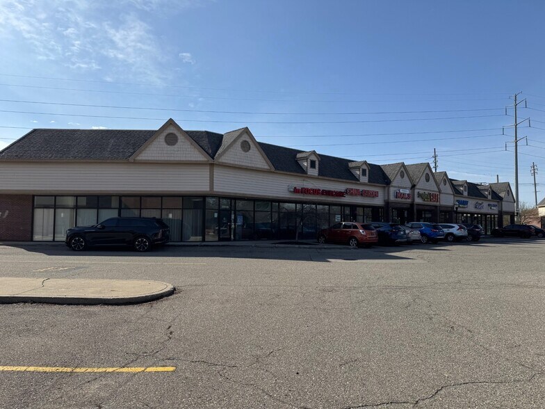 More Photos Of 35101 E Michigan Ave, Wayne Storefront For Sale