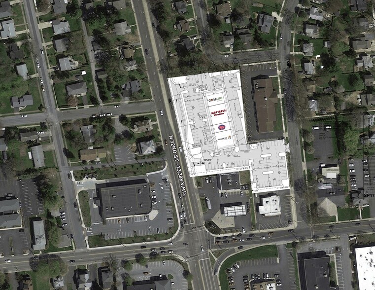 More Photos Of 25 N 32nd St, Camp Hill Storefront For Sale
