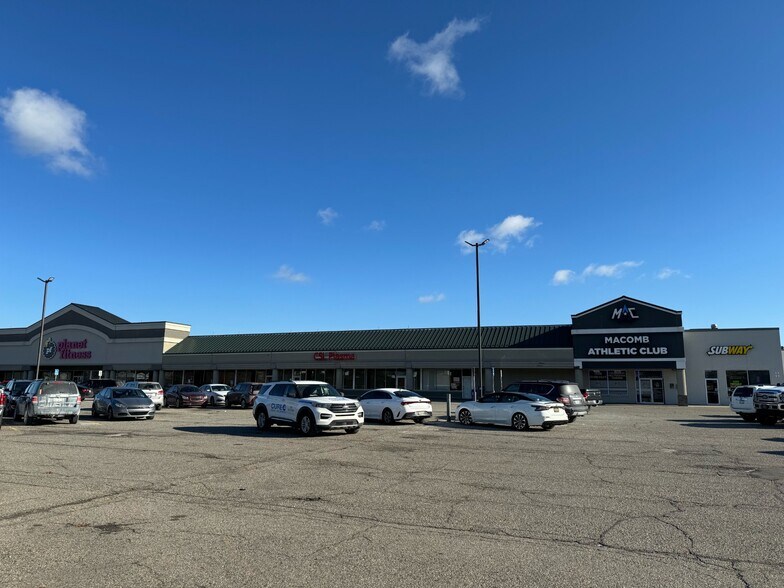 More Photos Of 10-90 N Groesbeck Hwy, Mount Clemens Unknown For Lease