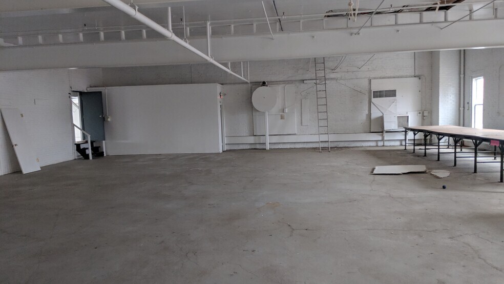 More Photos Of 20 Mill St, New Haven Flex For Lease