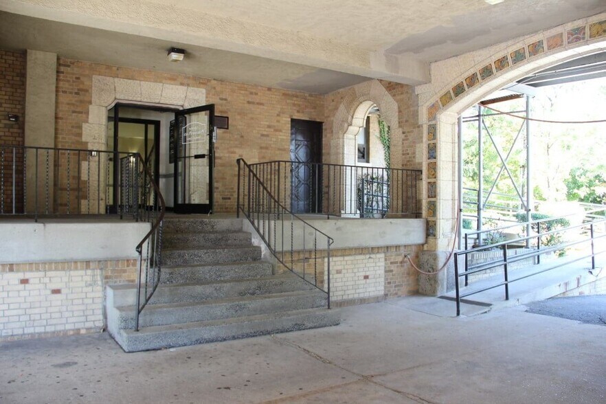 More Photos Of 1 Elm St, Tuckahoe Office For Sale