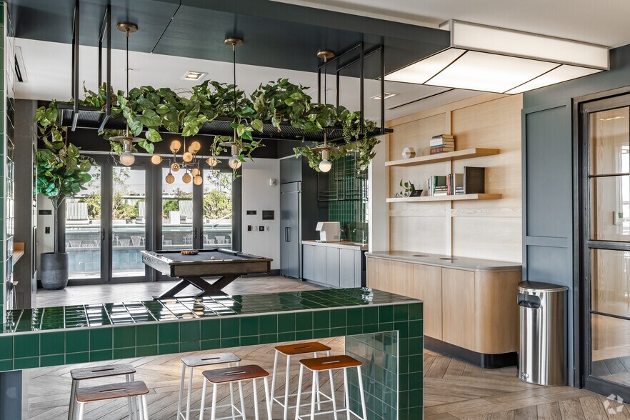 More Photos Of 320 Florida Ave NE, Washington Apartments For Lease