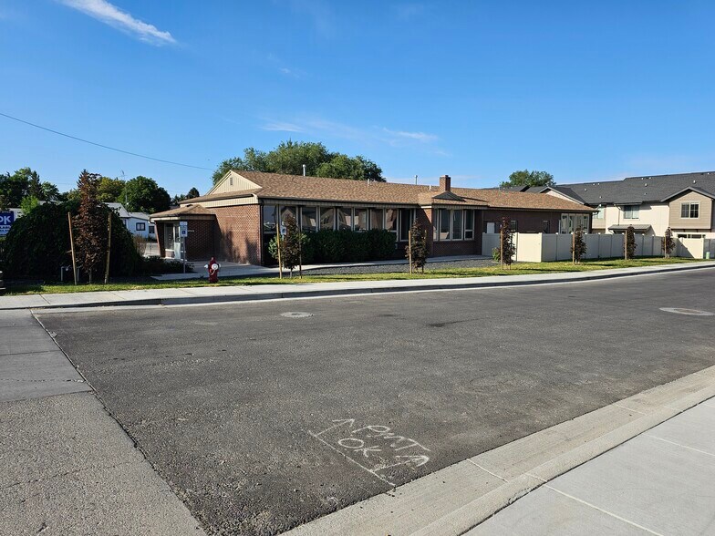 More Photos Of 921 N Lincoln St, Jerome Office For Sale