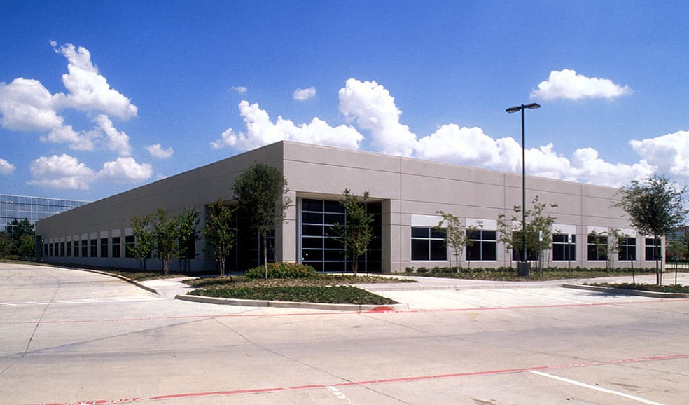 More Photos Of 8616 Freeport Pky, Irving Unknown For Lease