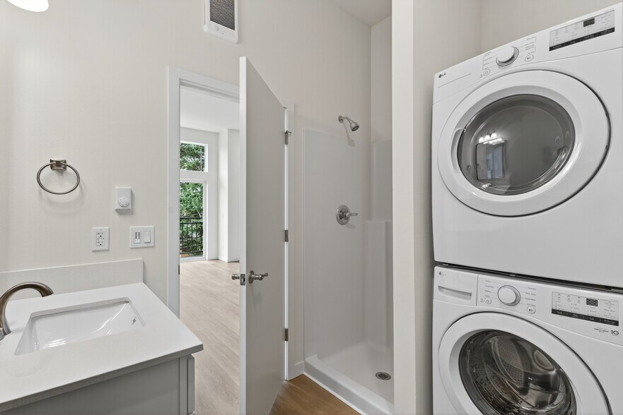 More Photos Of 3254 SE 90th Pl, Portland Apartments For Sale