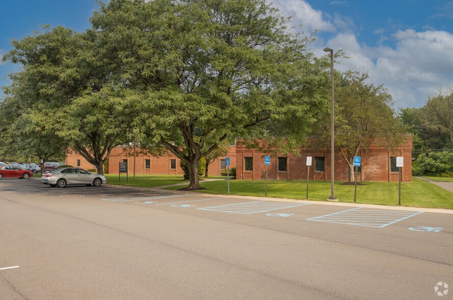 More Photos Of 930 Albany Shaker Rd, Latham Medical For Lease