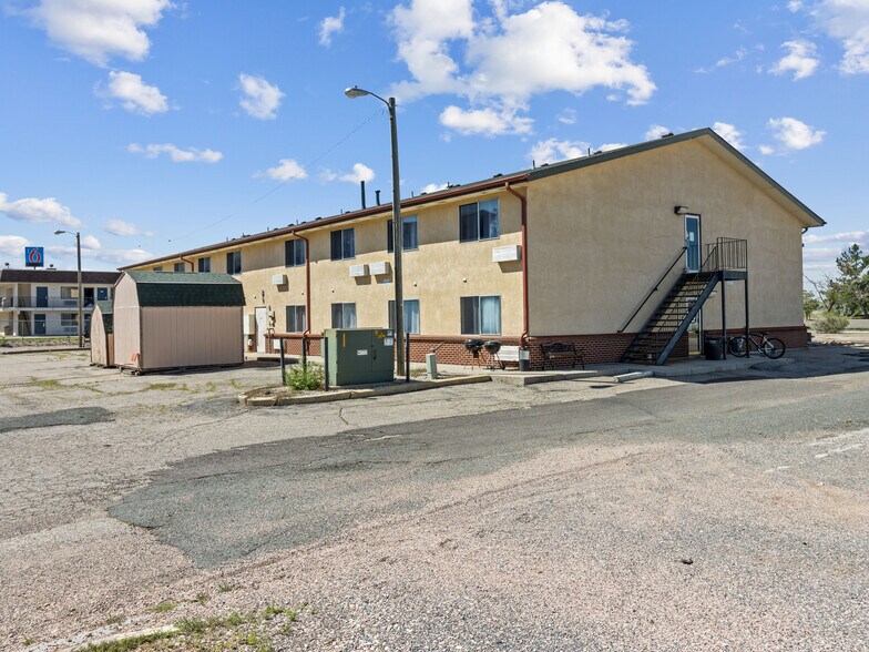 More Photos Of 1805 Westland Rd, Cheyenne Hotel For Sale