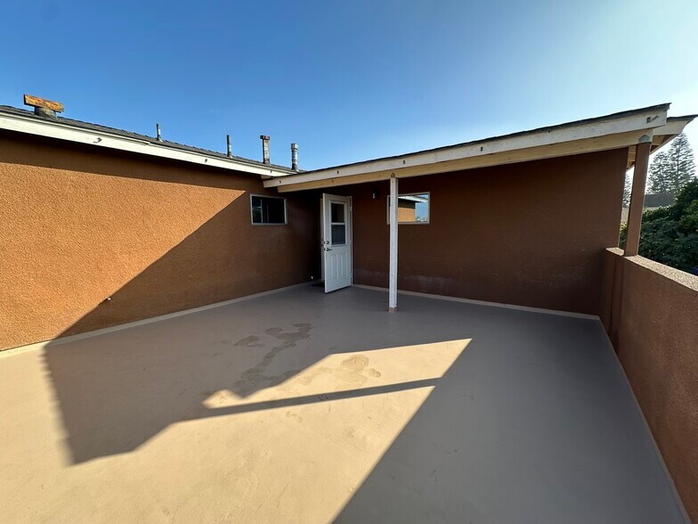 More Photos Of 4620-4620 1/2 E 3rd St, Los Angeles Storefront Retail Office For Sale