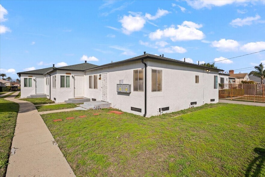 More Photos Of 1525 W 105th St, Los Angeles Apartments For Sale