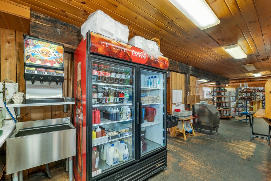 More Photos Of 1955 Presidential Hwy, Jefferson Restaurant For Sale